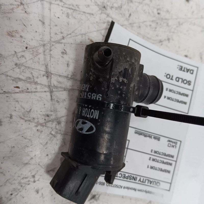 Hyundai Accent Windshield Washer Wash Fluid Reservoir Motor Pump Electric 2014 2