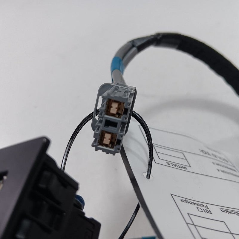 Outlander Sport USB Plug In Hub Port  2022 2023 2024 OEM