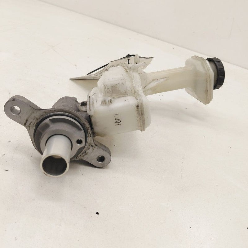 Brake Master Cylinder VIN K 1st Digit Korea Built Fits 15-20 Nissan Ro