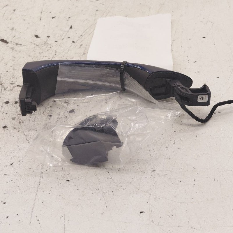 Passenger Right Front Door Handle Exterior Fits 20-25 Buick Encore GX
