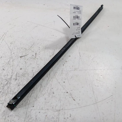 Ford Fiesta Right Front Weather Strip Interior  2014 2015 2016 2017 20