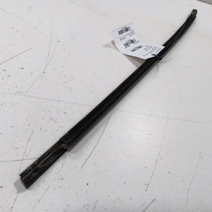 Hyundai Accent Door Glass Window Weather Strip Trim Rear Right Passenger Side Ba