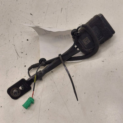 Passenger Right Front Seat Belt Buckle Latch 4 Door X Model Fits 16-17