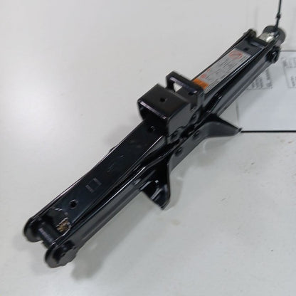 Toyota Yaris Spare Tire Changing Jack  2020 2019 2018 2017 2016