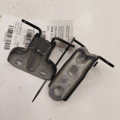 Chevy Trax Door Hinge Set Right Rear Passenger  2022 2021