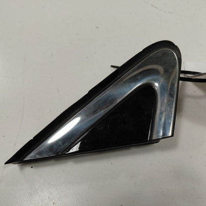 Kia Sorento Passenger Right Front Fender Corner Trim {86190C5000} 2018