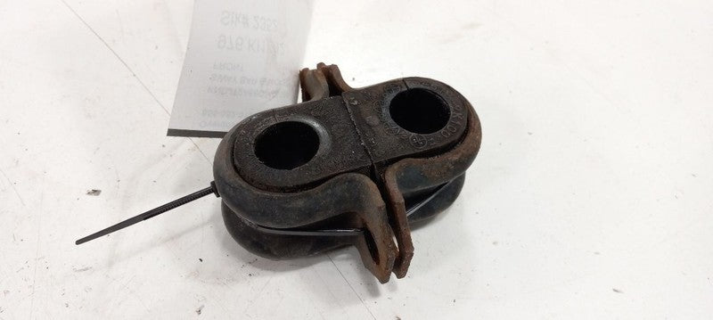Kia Soul Sway Bar Bushing Mounting Bracket 2012 2013