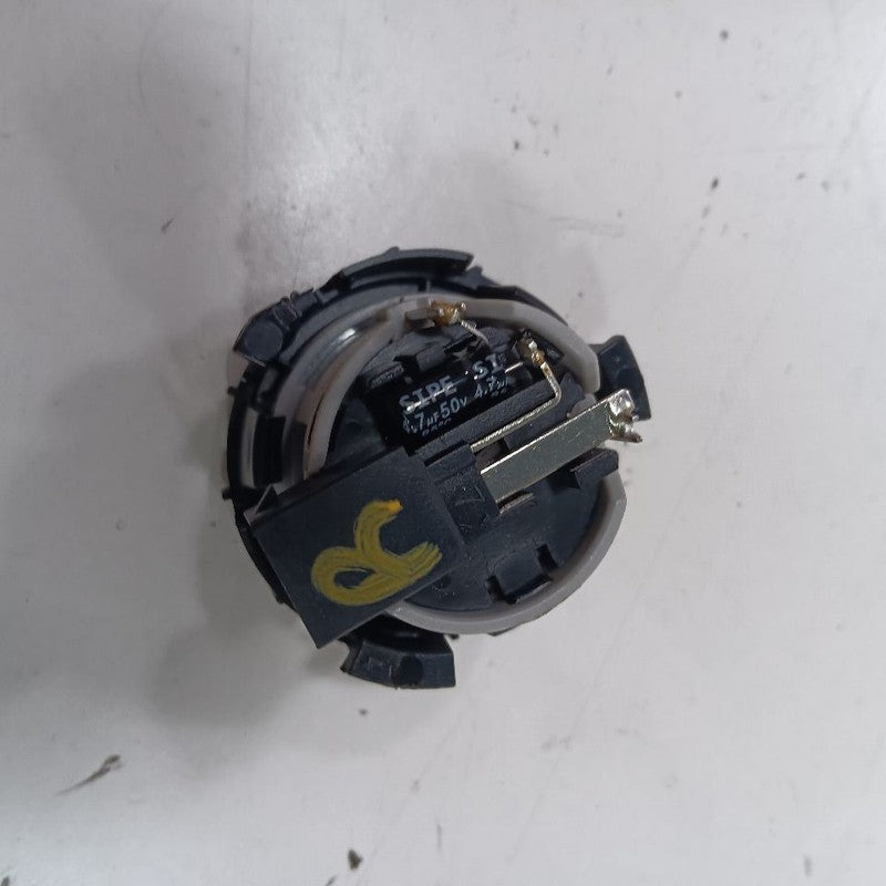 Fiat 500 Tweeter Right Passenger Tweeter Speaker  2016 2017 OEM