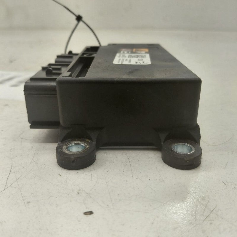 Restraint Control Module Fits 18-24 Buick Enclave