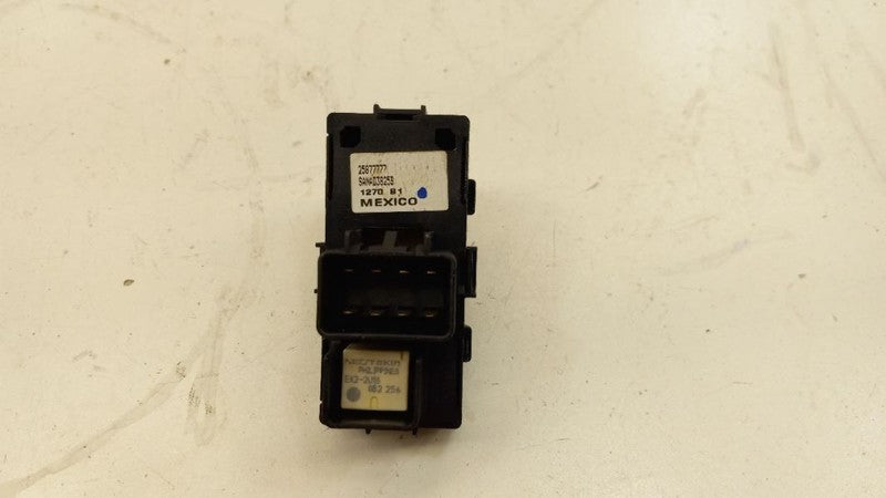 Chevy Traverse Power Window Switch Right Passenger Rear 2009 2010 2011 2012