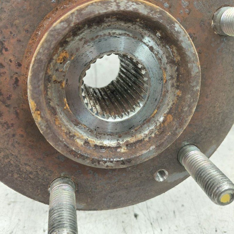 Passenger Right Front Spindle/Knuckle Fits 13-17 VELOSTER