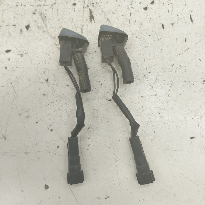 Volvo S60 Windshield Wiper Washer Fluid Hood Sprayer Nozzles  2013 201
