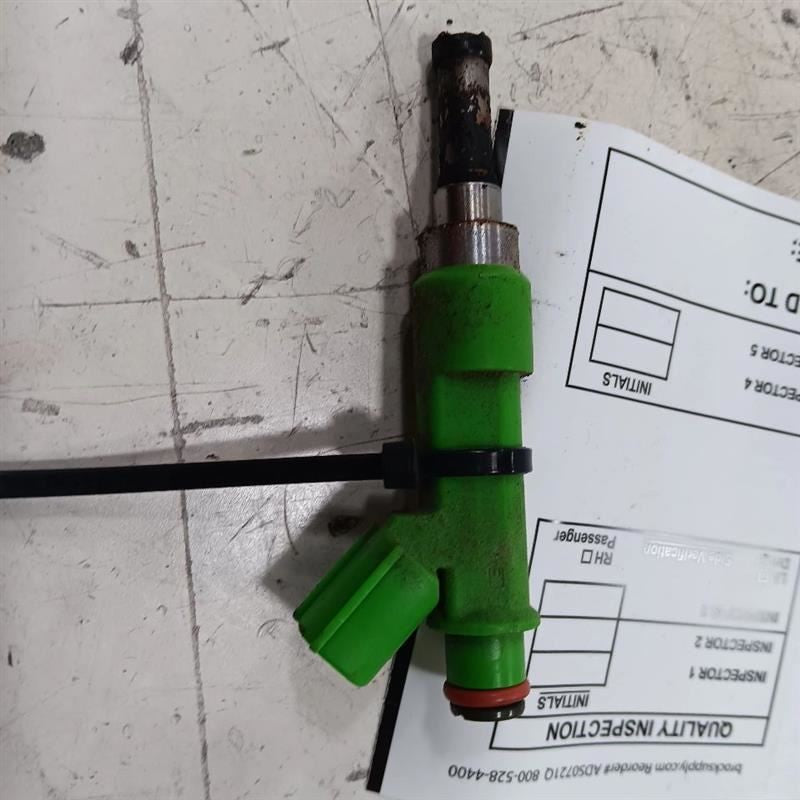 Fuel Injection Injector 2.7L Fits 09-19 HIGHLANDER OEM