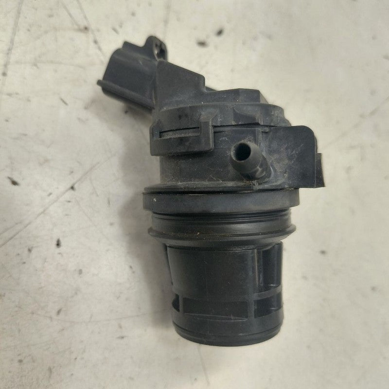 Mazda 6 Windshield Washer Wash Fluid Reservoir Motor Pump Electric  20
