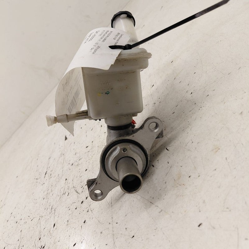 Brake Master Cylinder Fits 12-19 Nissan Versa