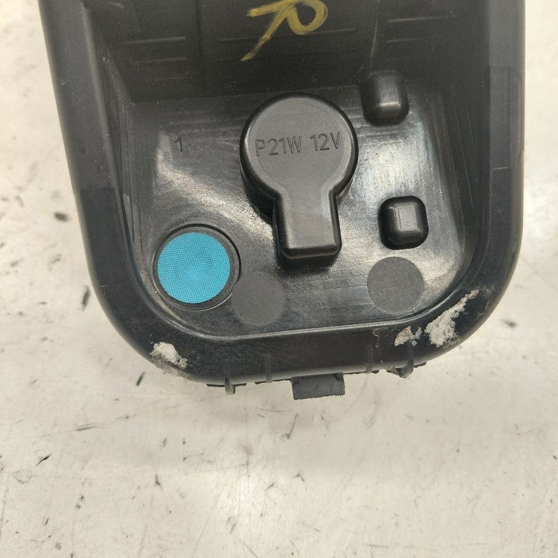2018 Fiat 500 X Model Passenger Right Rear Lamp Bulb Holder