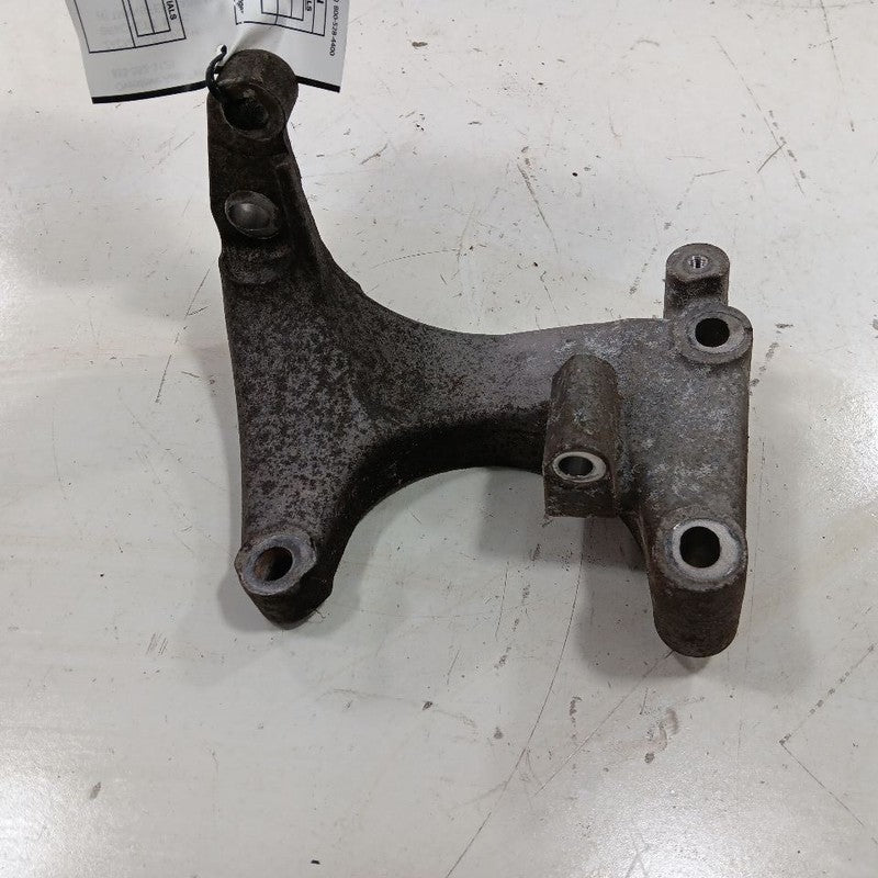 Jeep Renegade 2.4 Transfer Case Mount Bracket   2021 2020 2019 OEM