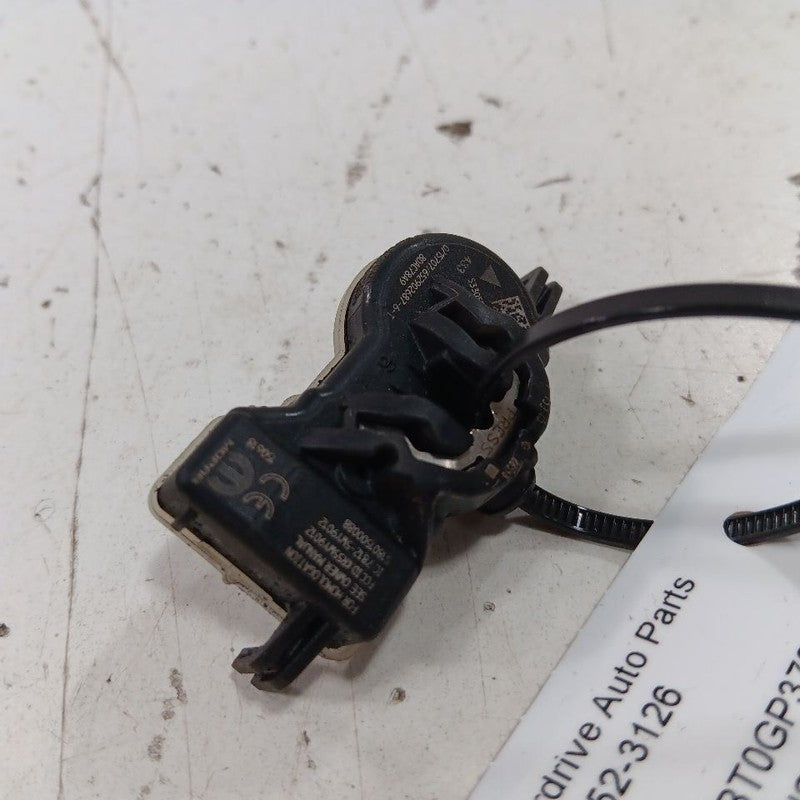 FIAT 500 TPMS Tire Pressure Monitor System Sensor  2017 2016 OEM