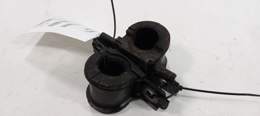 Cadillac CTS Sway Bar Bushing Mounting Bracket 2010 2011 2012 2013 201