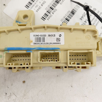 Hyundai Santa Fe Fuse Relay Junction Block {91940S1020} 2019 2020