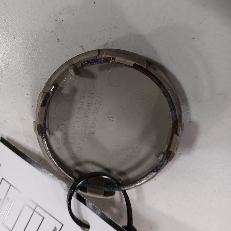 Hyundai Elantra Wheel Rim Center Cap  2017 2018 2019 2020