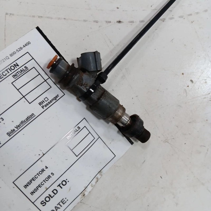 Fuel Injection Injector 2.5L Fits 15-17 Subaru Legacy OEM