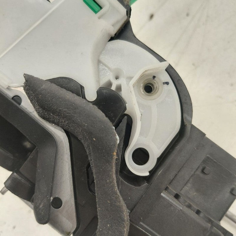 Chevy Trax Door Latch Lock Right Passenger Front  2022 2021