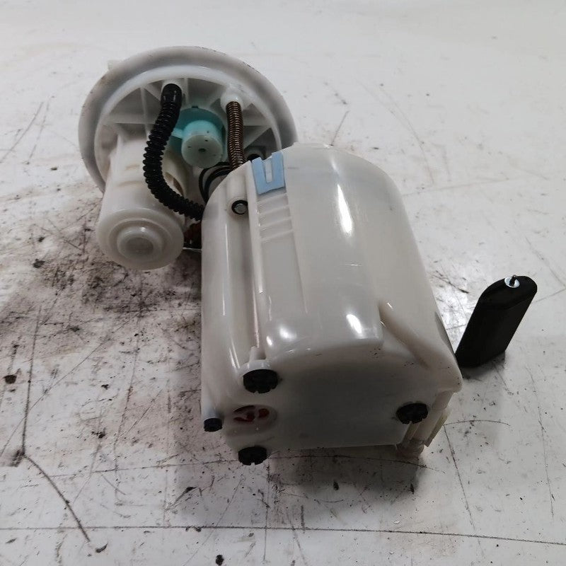 Gas Fuel Pump Assembly Tank Mounted Fits 15-17 Hyundai Accent