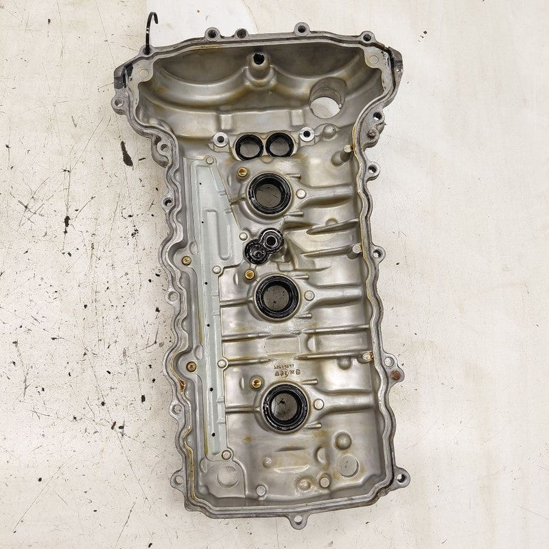 Cadillac CT6 Driver Front Engine Cylinder Head Valve Cover  3.6 2018 2
