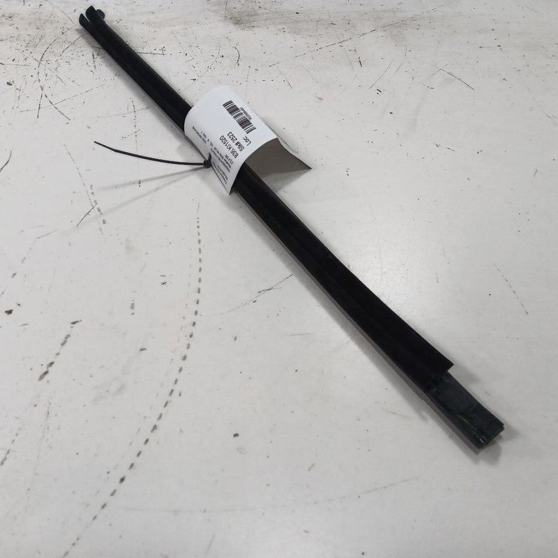 Kia Sportage Left Rear Weather Strip Interior  2022 2021 2020 2019 2018