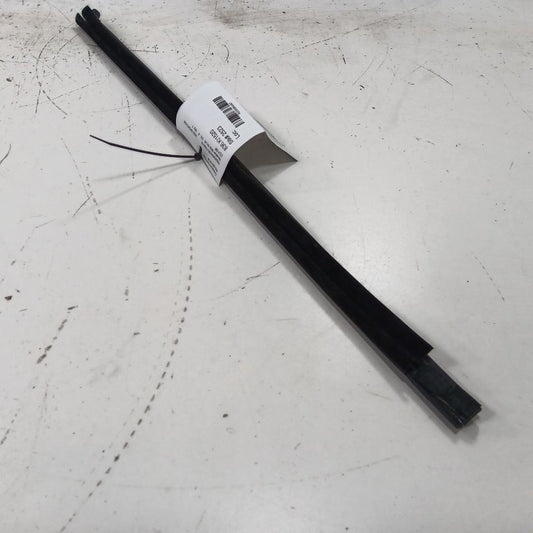 Kia Sportage Left Rear Weather Strip Interior  2022 2021 2020 2019 2018