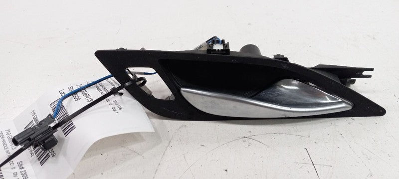 Cadillac XTS Door Handle Right Passenger Front Interior Inside 2013 2014 2015 16