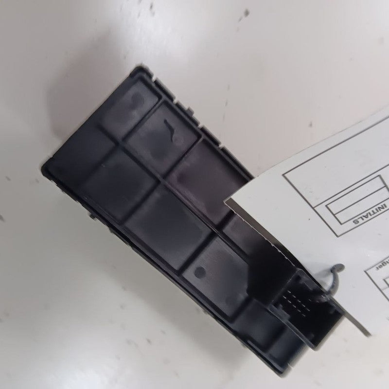 Driver's Front Door Master Switch 4 Door L Model Fits 14-17 FIAT 500 O