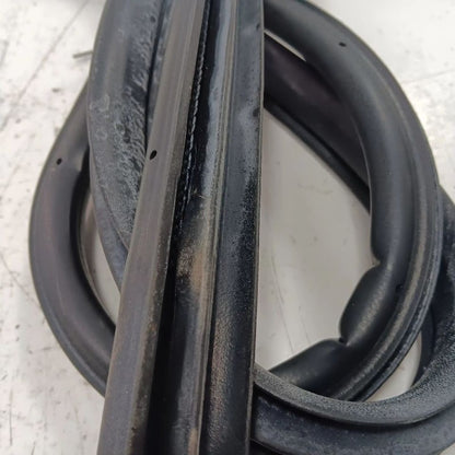 Subaru Forester On Body Door Jamb Seal Gasket Front Left Driver  2016 