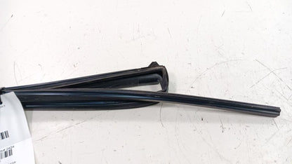 Mazda 3 Door Glass Window Seal Rubber Left Rear Back 2010 2011 2012 2013