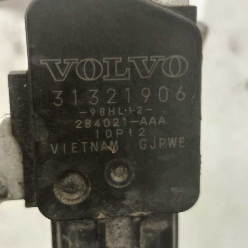 Mass Air Flow Meter Sensor 2.5L Fits 14-16 Volvo S60