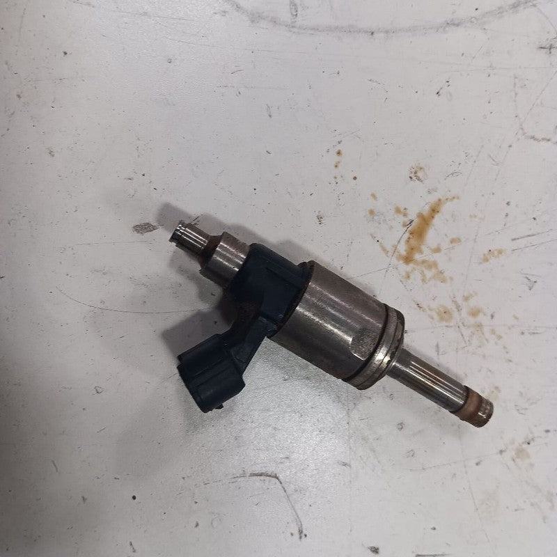 Fuel Injection Injector Fits 17-23 Subaru Impreza OEM