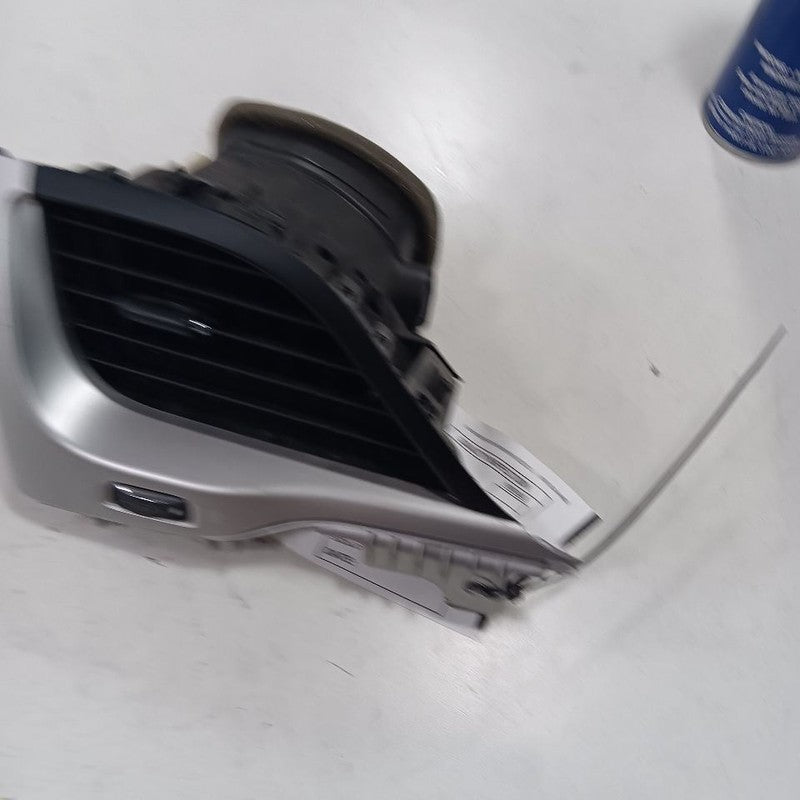 Jeep Cherokee Dash Air Vent Left Driver  2015 2016 2017 OEM