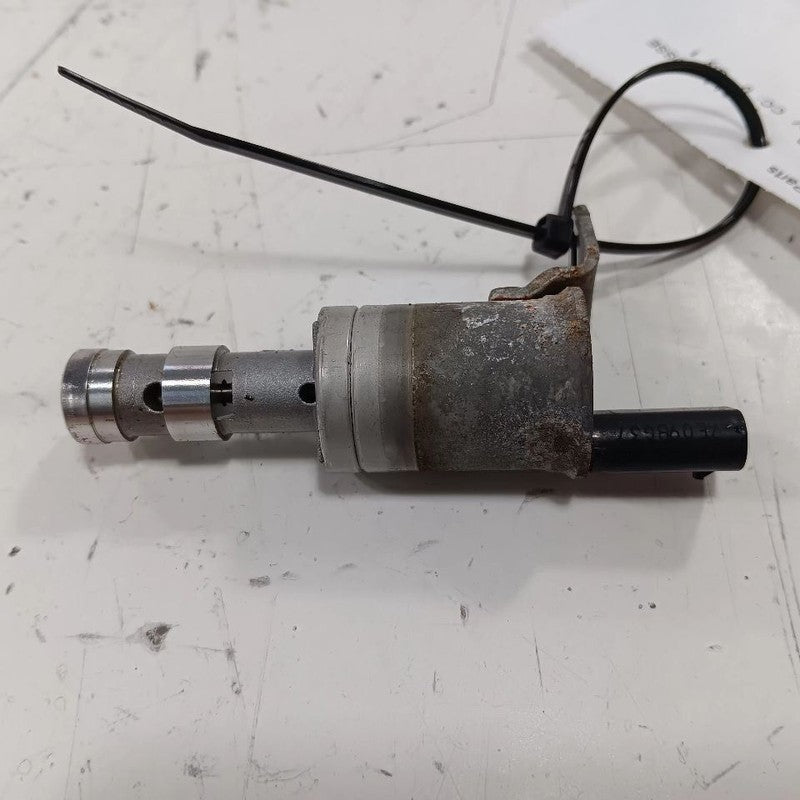 Buick Lacrosse Variable Timing Gear Oil Control Valve Solenoid Cylinder Head  20