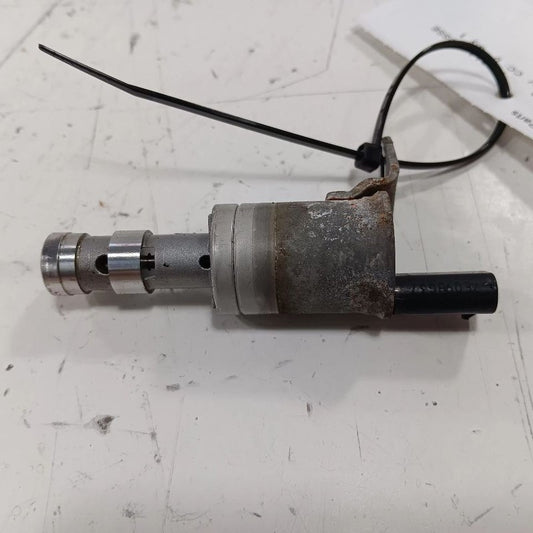 Buick Lacrosse Variable Timing Gear Oil Control Valve Solenoid Cylinder Head  20