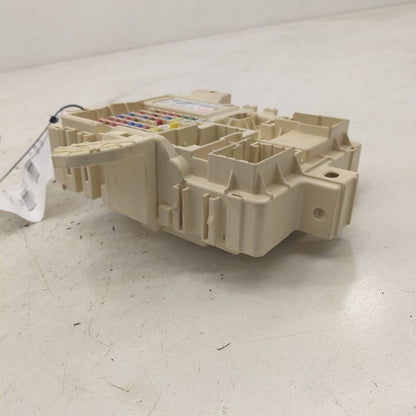 Kia Sorento Cabin Fuse Box Interior Inner Under Dash  2018 2017 2016