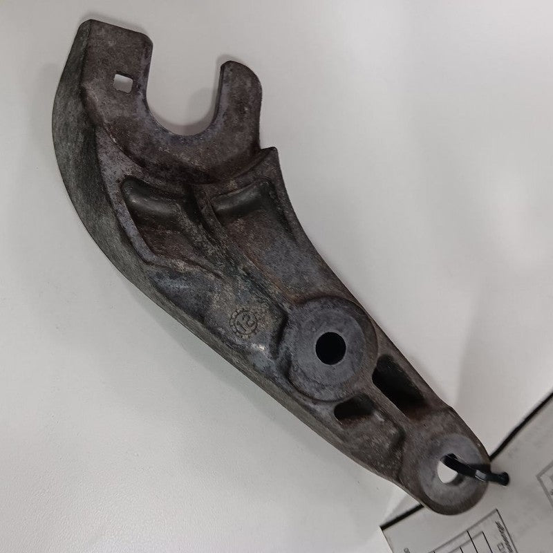 Fiat 500 Transmission Shift Cable Mount Bracket  2014 2015 2016 OEM