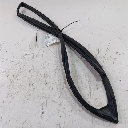 Subaru Legacy Door Glass Window Seal Rubber Left Driver Front  2020 20