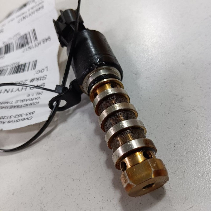 Hyundai Accent Variable Timing Oil Control Valve Solenoid Cylinder Head 2017