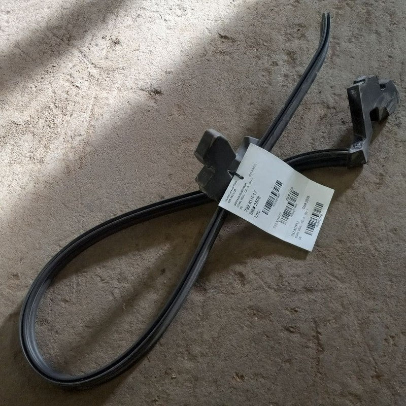 Kia Forte Cowl Vent Panel Hood Rubber Seal  2015 2016 2017 2018