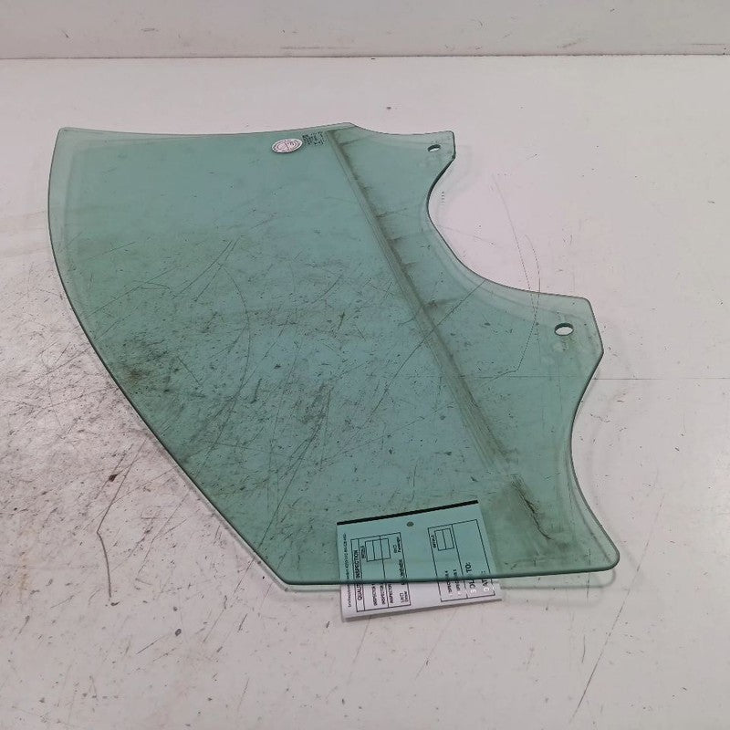 Passenger Right Front Door Window Glass Fits 16-20 Chevy Malibu