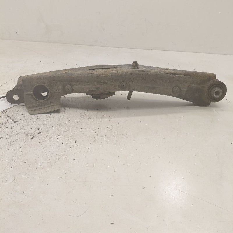 Left Rear Lower Control Arm Spring Seat Fits 19-20 Hyundai Santa Fe