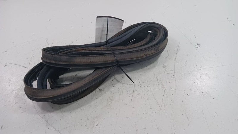 Subaru Forester Trunk Lid Hatch Door Rear Back Rubber Seal  2017 2018 