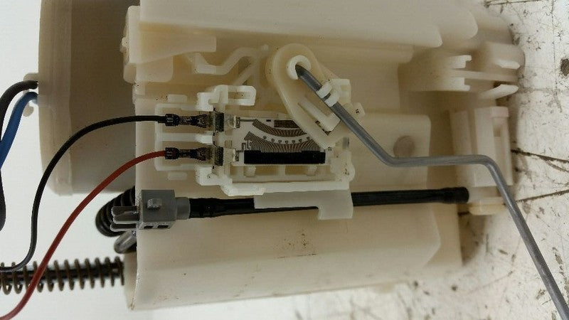 Fuel Pump Gas Assembly 2.5L Fits 10-12 Ford Fusion OEM