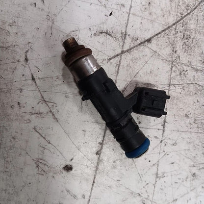 Fuel Injection Injector 1.6L Without Turbo Fits 11-19 Ford Fiesta OEM